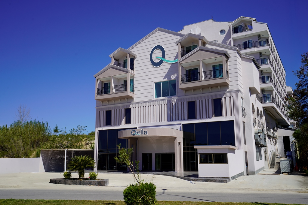 Q ELLA BEACH HOTEL