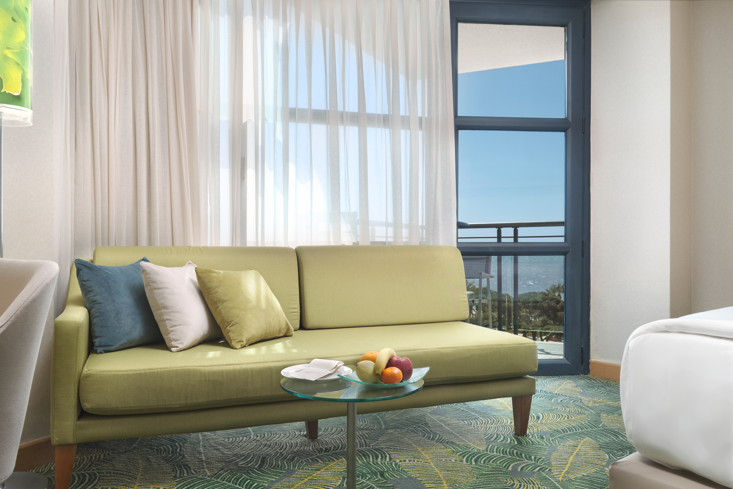 PALOMA SENCIA (Ex.Cornelia Deluxe)