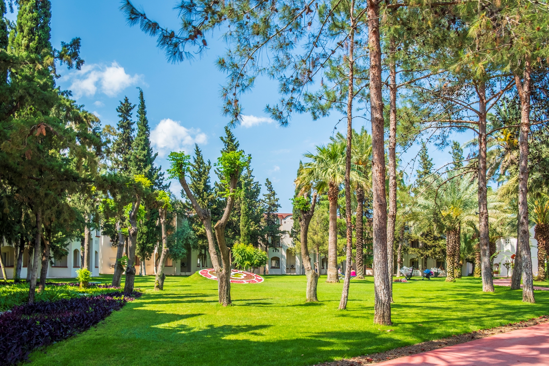 QUEENS PARK RESORT GOYNUK