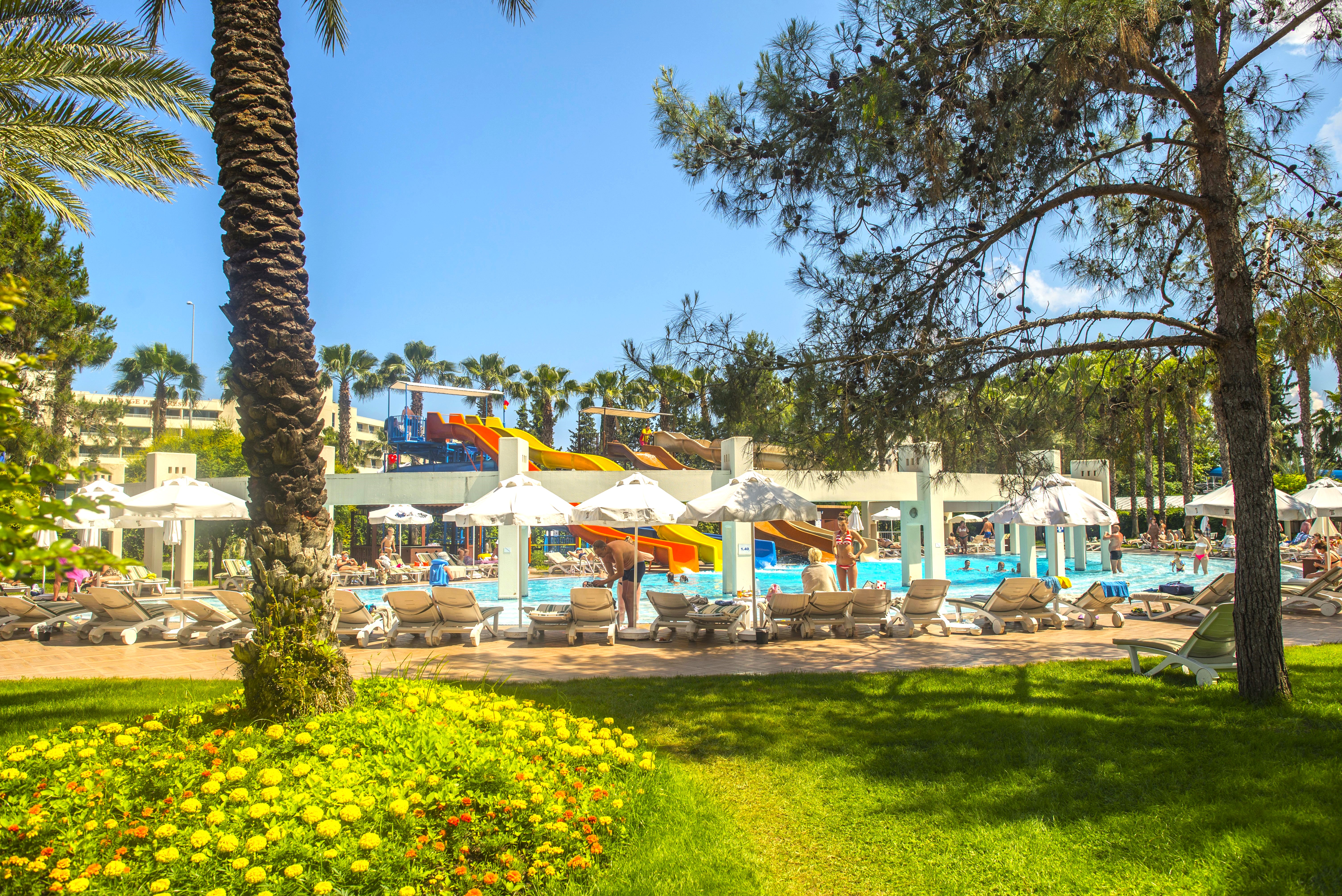 QUEENS PARK RESORT GOYNUK