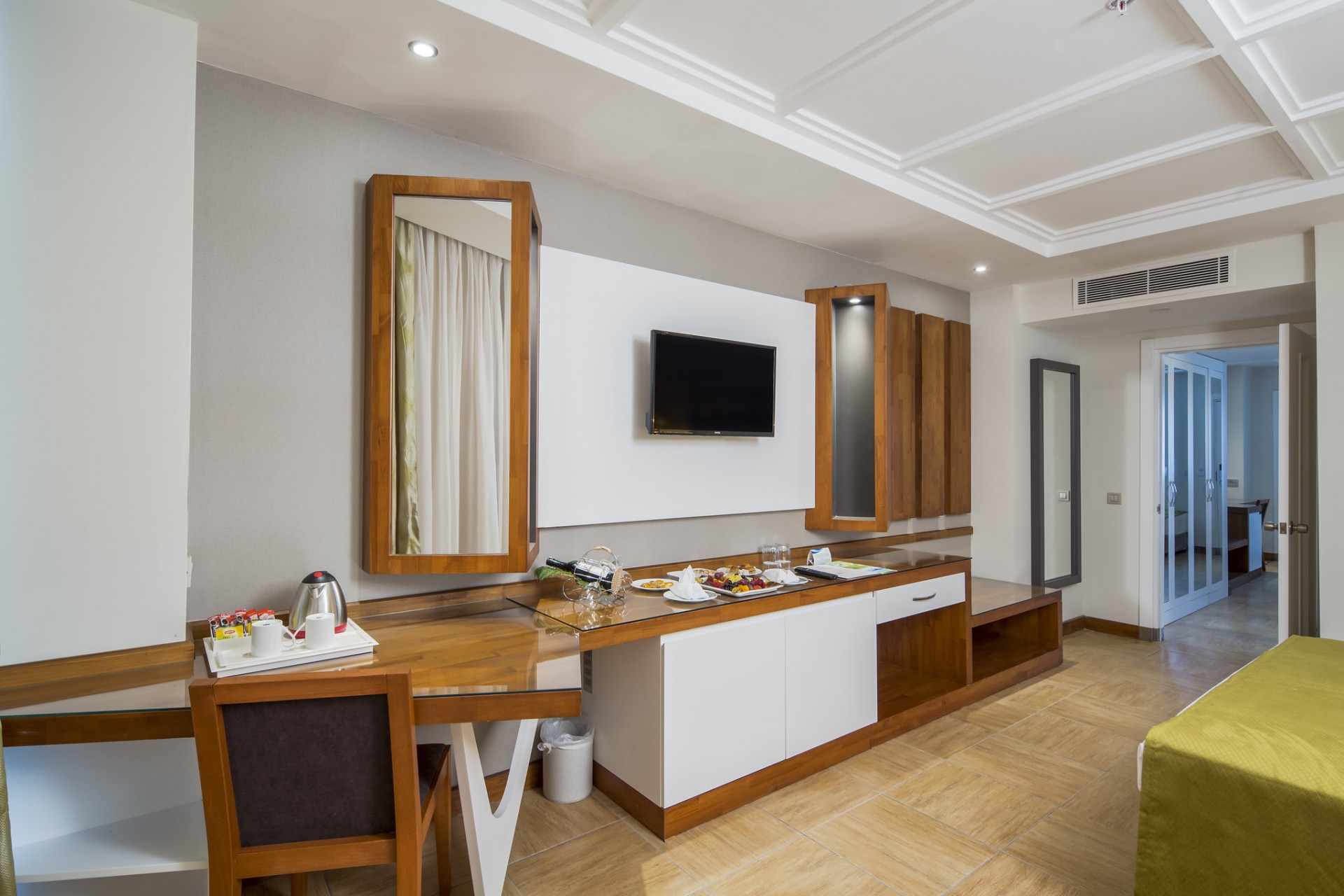 CRYSTAL WATERWORLD RESORT&SPA