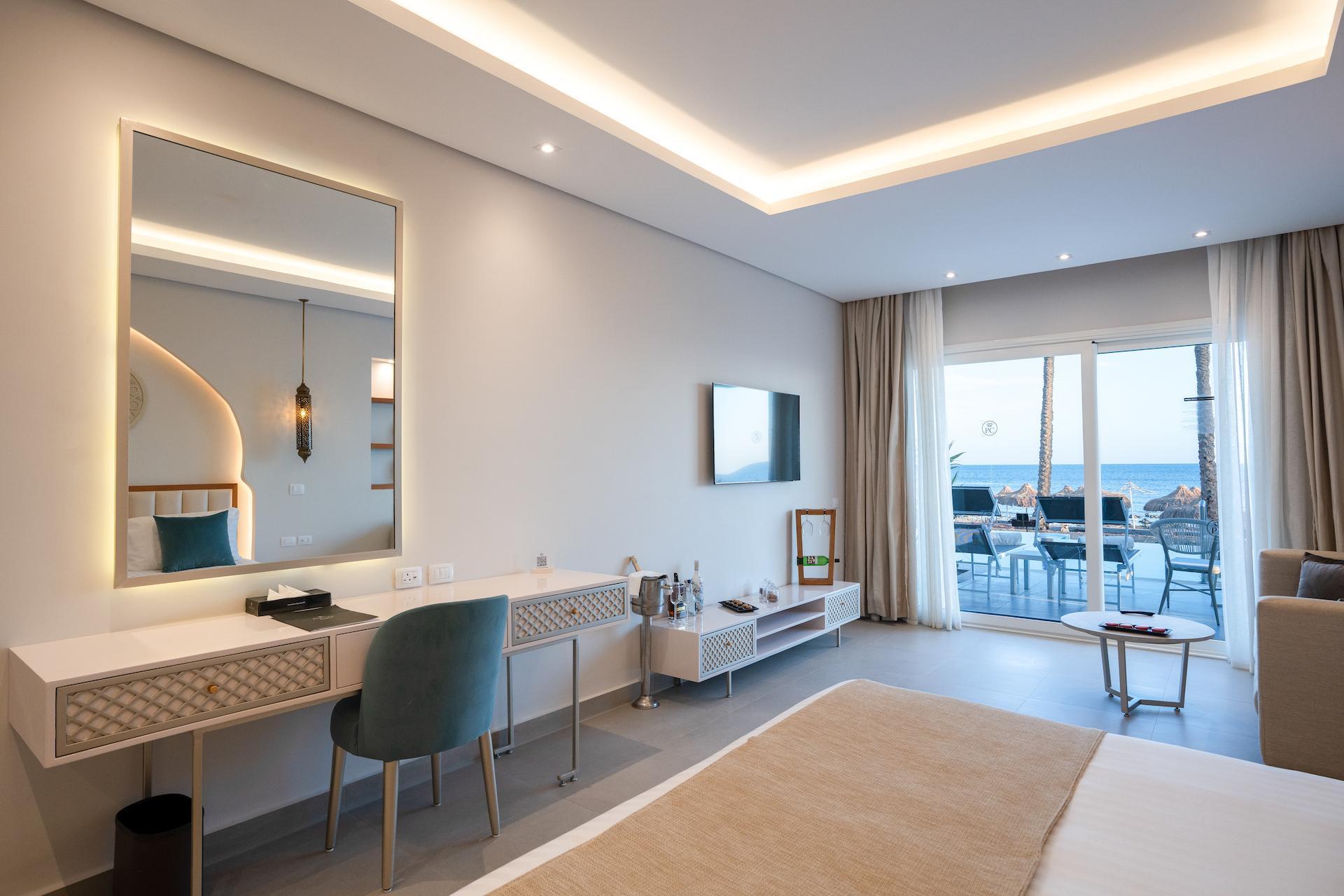 POSH CLUB BY SUNRISE REMAL BEACH