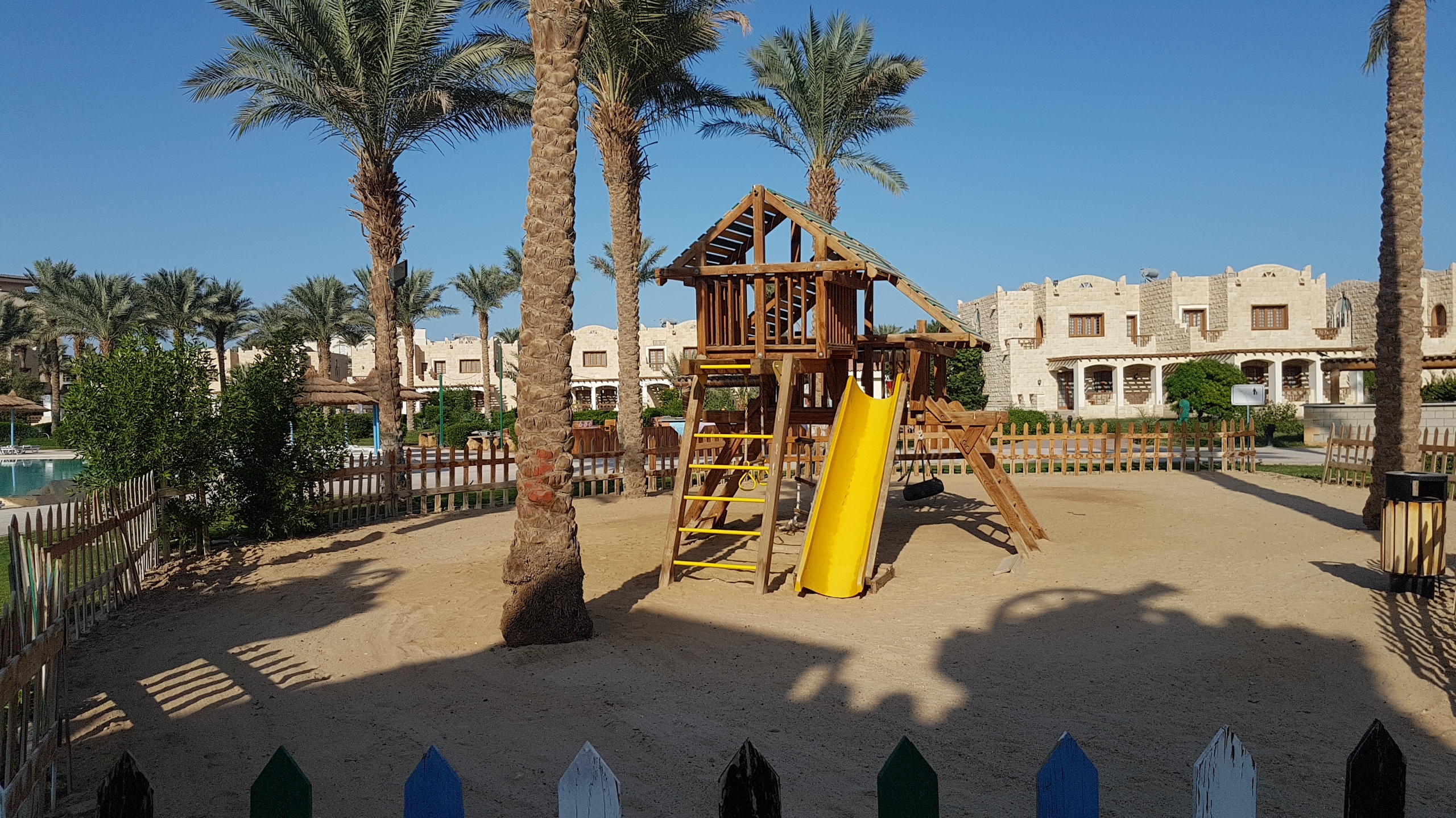ROYAL LAGOONS RESORT & AQUA PARK