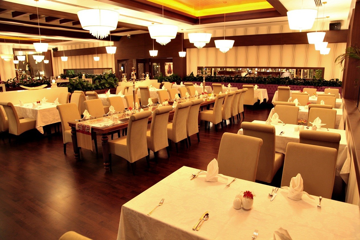 CRATOS PREMIUM HOTEL&CASİNO &PORT&SPA