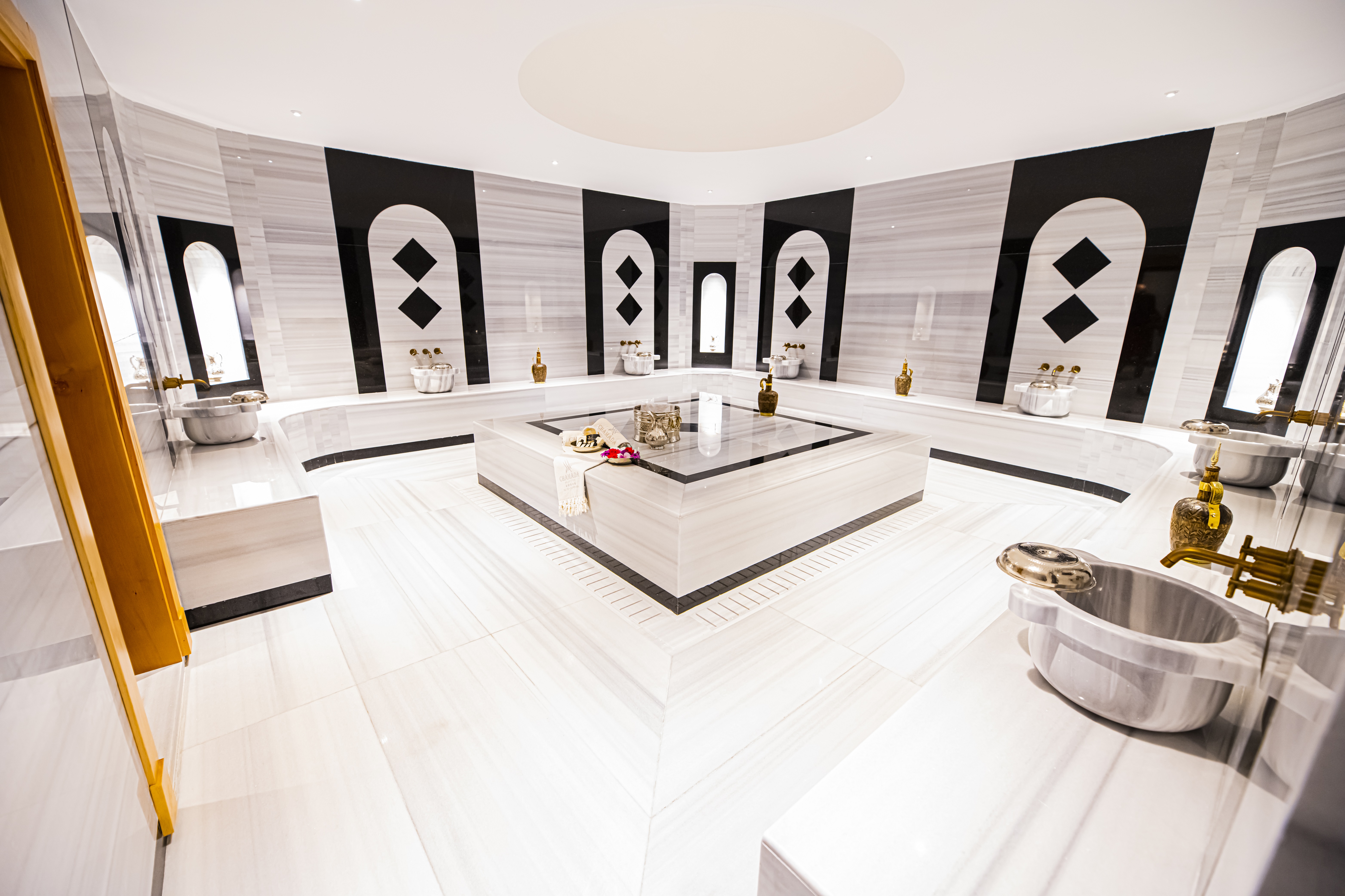 CHAMADA PRESTIGE HOTEL & CASINO & SPA